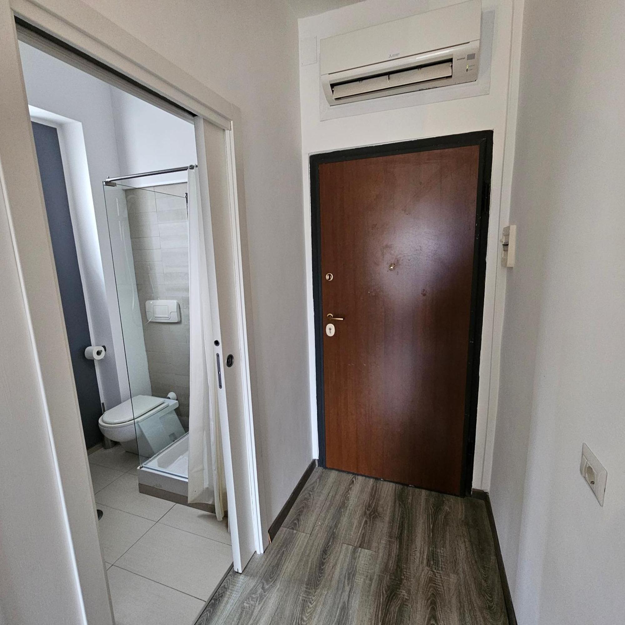 Room & Parking In Centro Citta Con Parcheggio Privato E Wifi Потенца Екстериор снимка