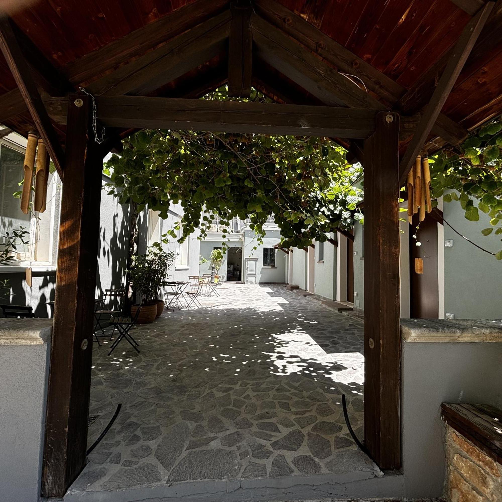 Room & Parking In Centro Citta Con Parcheggio Privato E Wifi Потенца Екстериор снимка