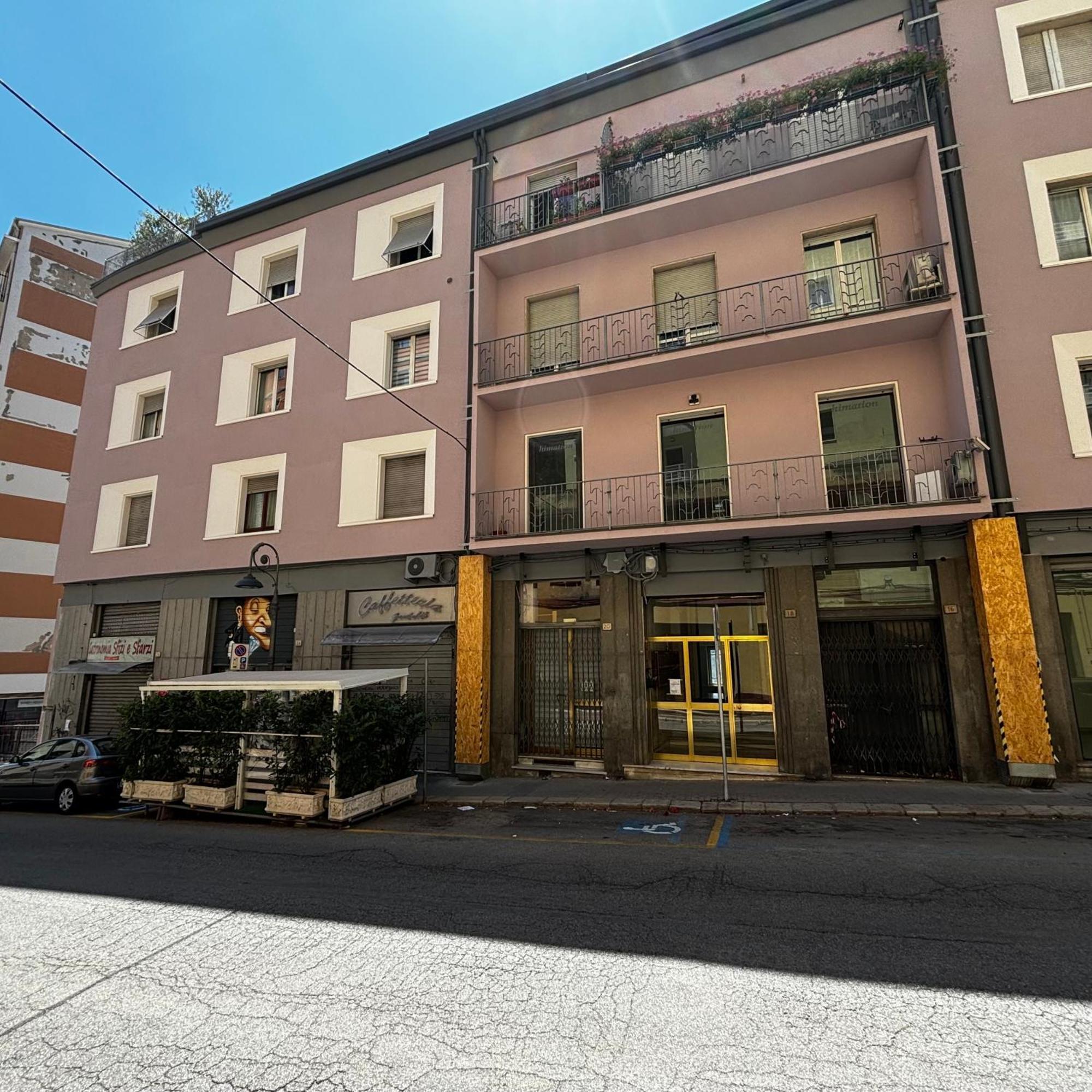 Room & Parking In Centro Citta Con Parcheggio Privato E Wifi Потенца Екстериор снимка